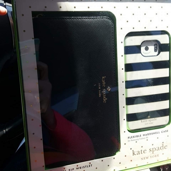 Black kate spade wallet with phone case. Nwt - Picture 5 of 5